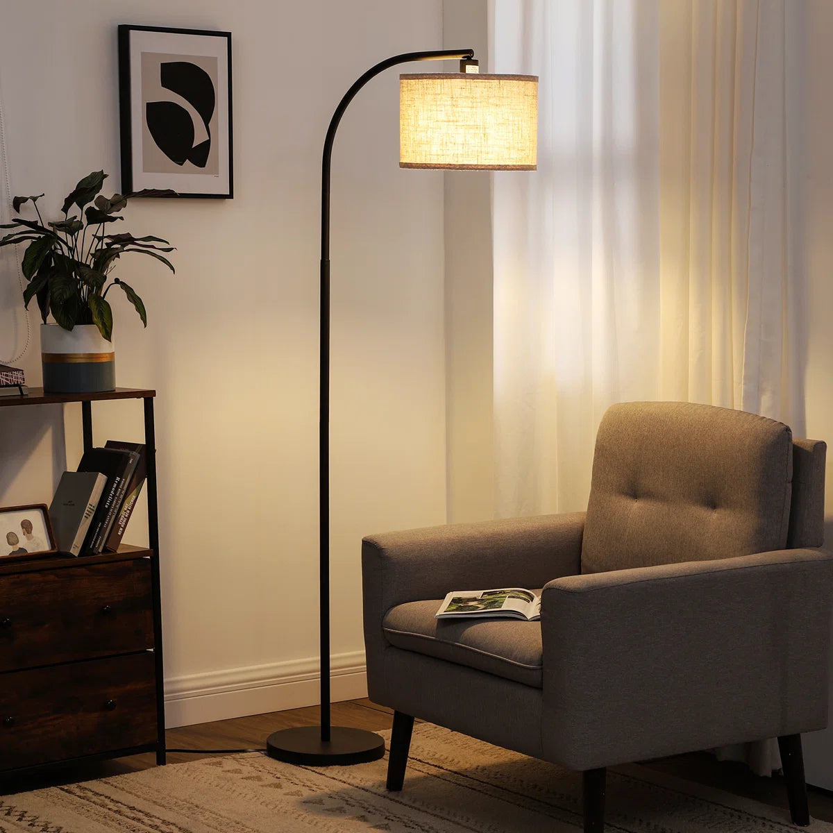 Kjeld Arched Floor Lamp