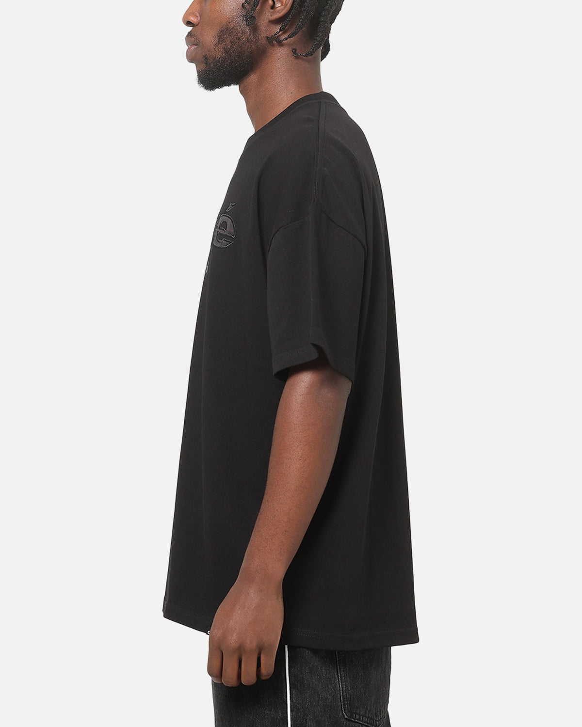 Carre Applique T-Shirt Solid Black - Scentleo