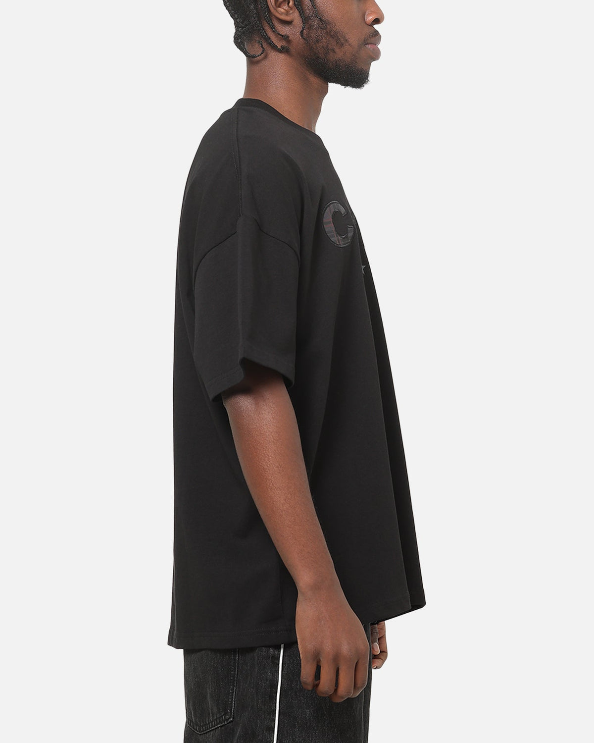 Carre Applique T-Shirt Solid Black - Scentleo