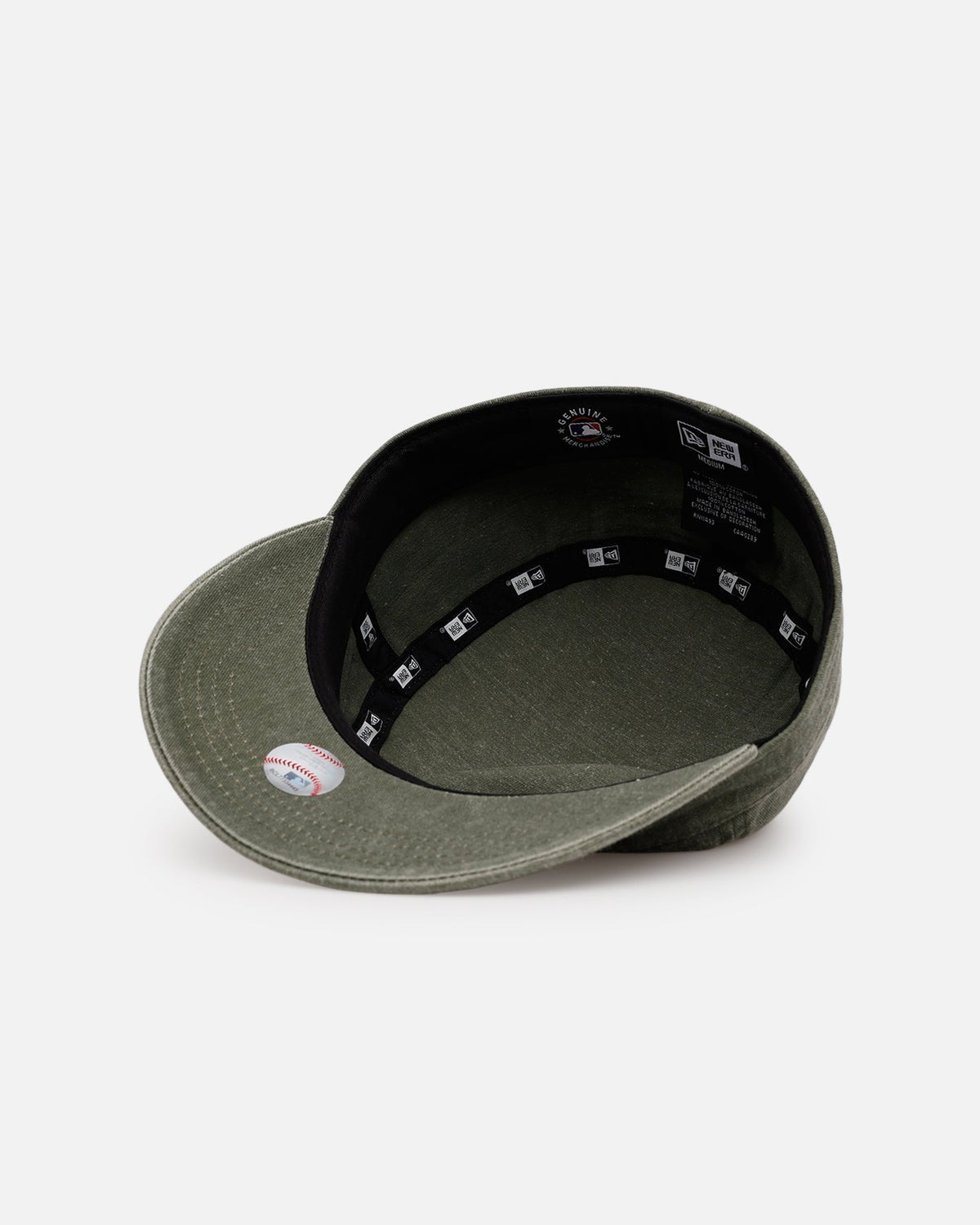 New Era New York Yankees 'Military' Fitted Cap Olive - Scentleo
