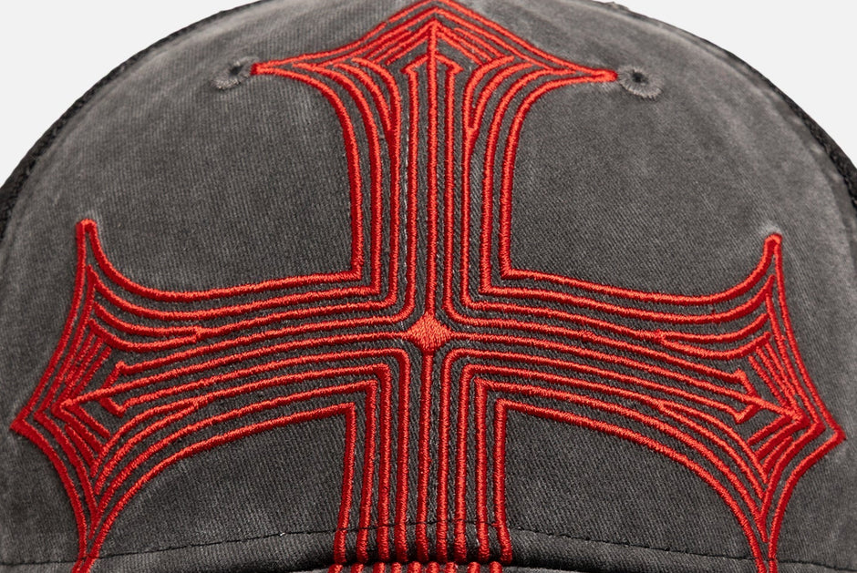 Von Dutch Worn Out Trucker Snapback Hat Washed Black - Scentleo